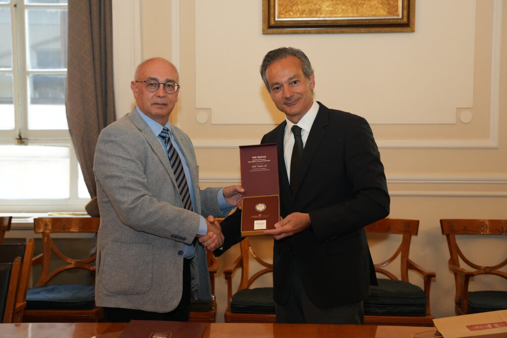 ΕΣΕΕ και ΟΠΑ ενώνουν δυνάμεις για τη σύνδεση της ακαδημαϊκής κοινότητας με την πραγματική οικονομία