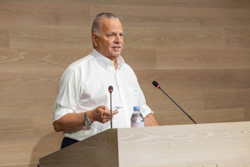 Ο Ευάγγελος Μυτιληναίος παραδίδει τη σκυτάλη της Προεδρίας της European Metals