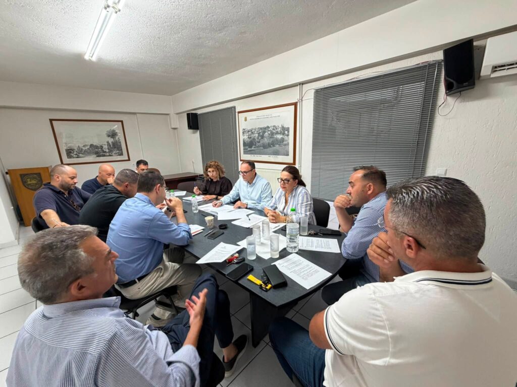 Συνάντηση εργασίας στο Επιμελητήριο Βοιωτίας – Κοινό μέτωπο για τη στήριξη των επιχειρήσεων στις πυρόπληκτες περιοχές